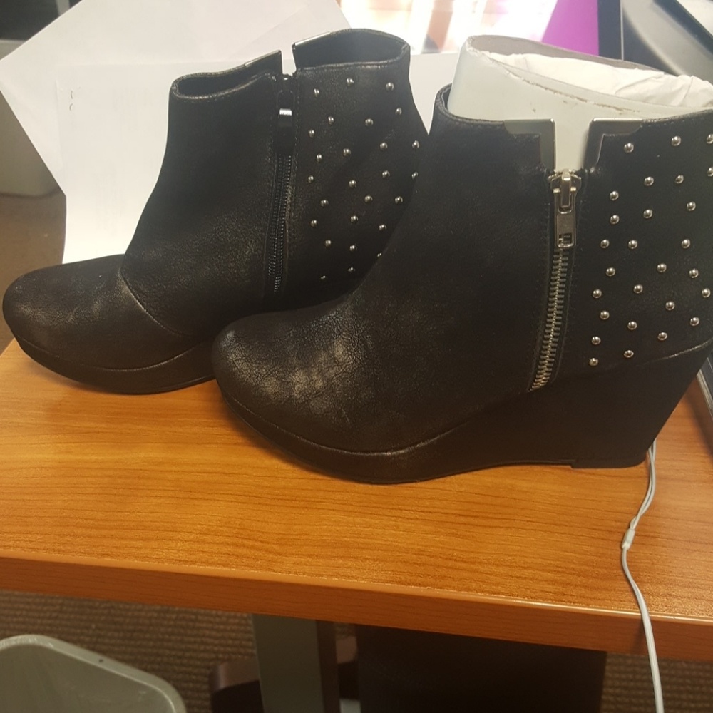Booties - Picture 3 of 3